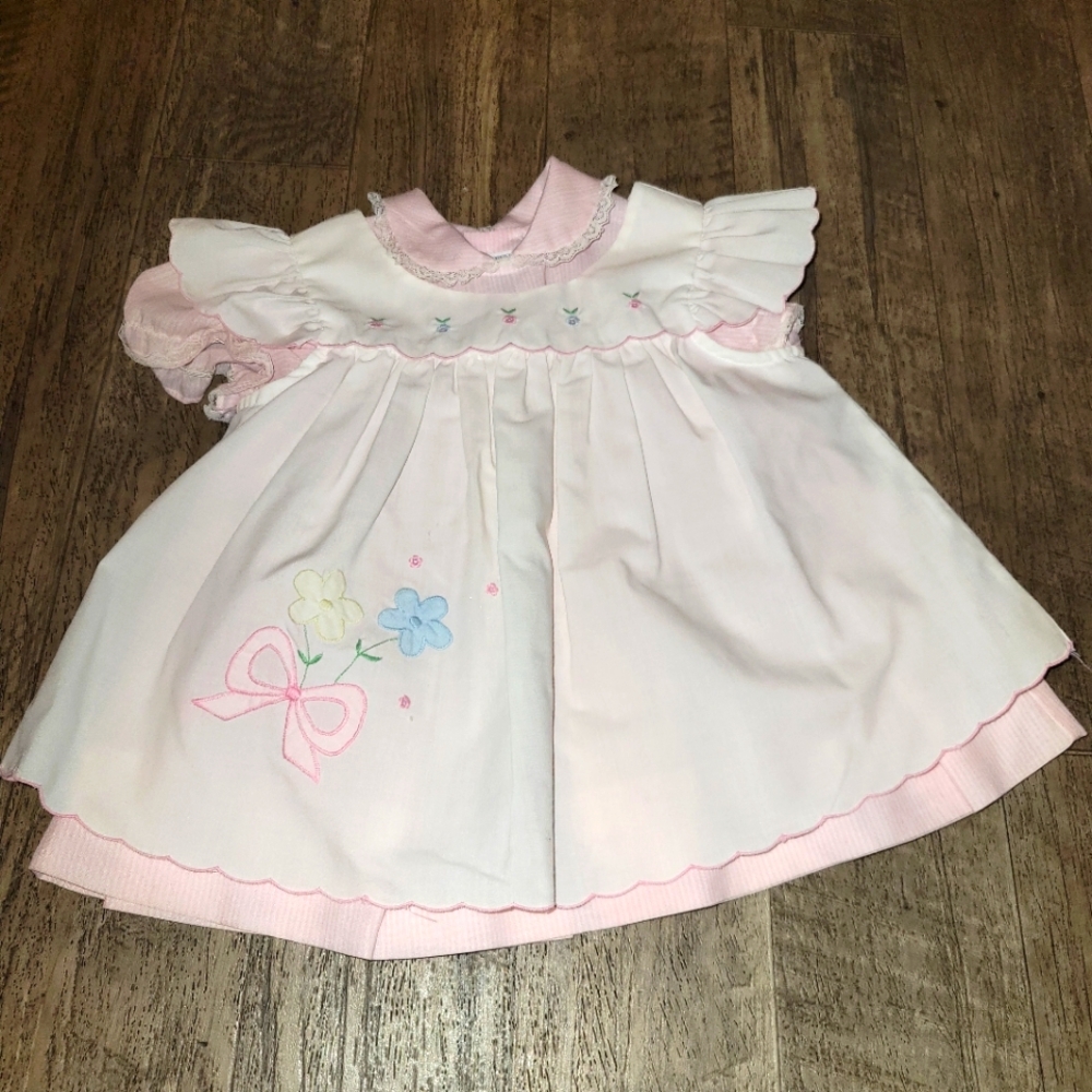 Vintage Baby Togs pink with white floral detail Lace size 6/9 Months